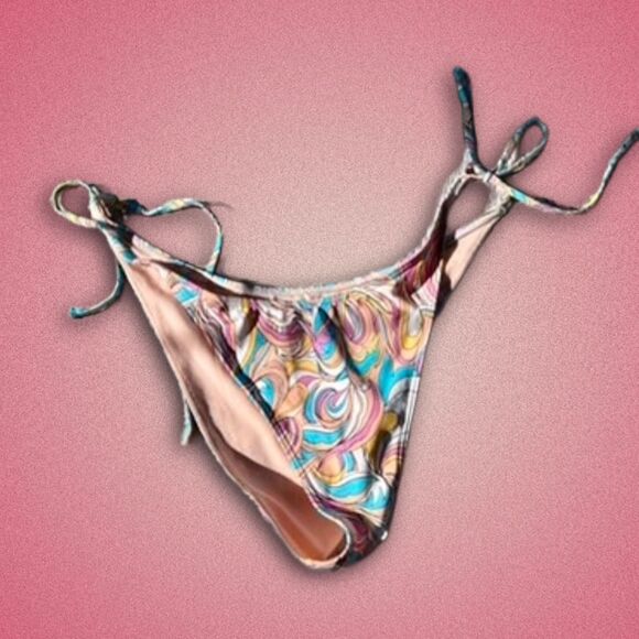 Size Large Roxy Pattern Bikini Bottoms - Picture 1 of 3